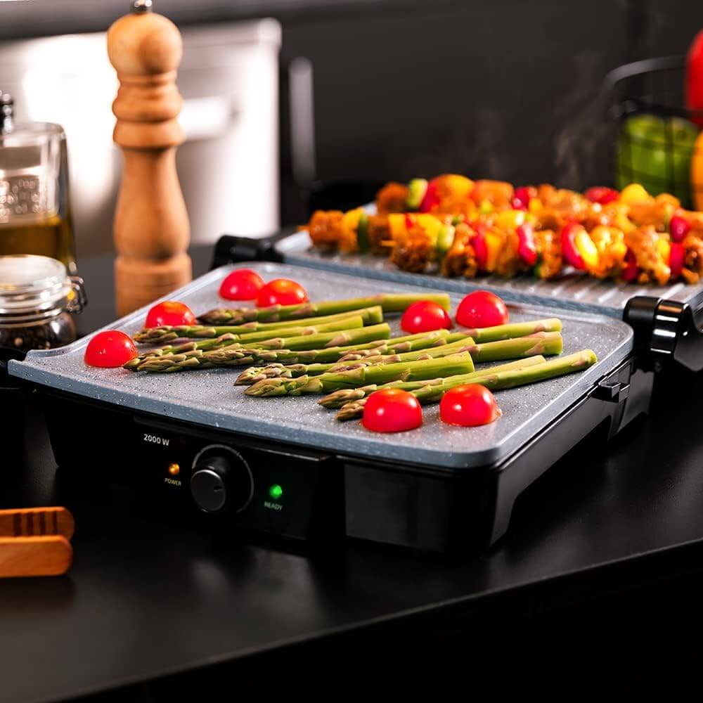 Parrilla Grill Cecotec 2000 con bandeja recogegrasas
