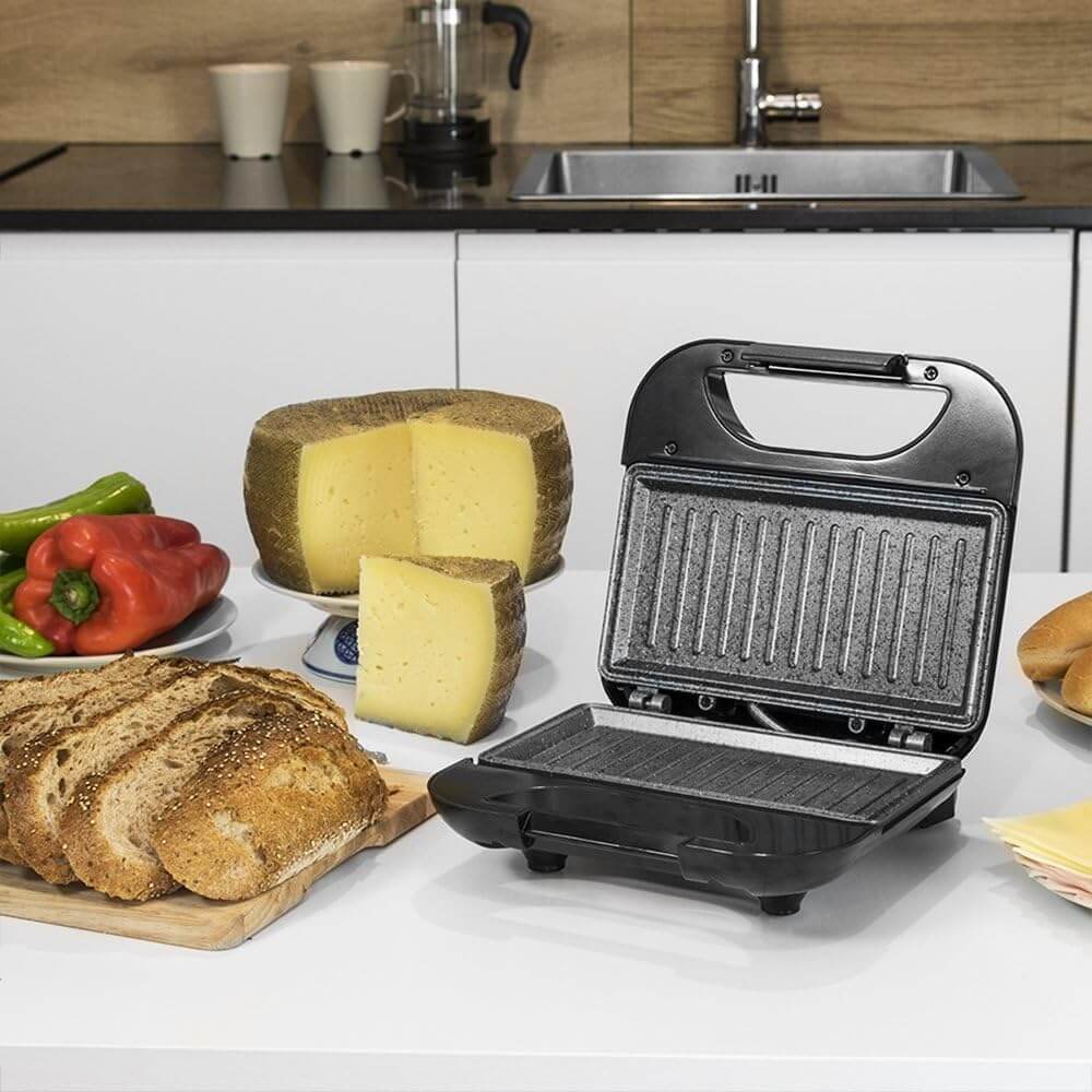 Cecotec Rock’nToast Square 750W, con revestimiento de piedra RockStone